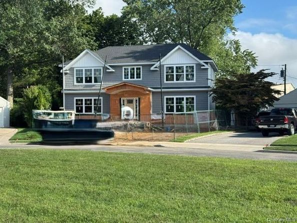 9 Van Sise Court, Syosset NY 11791