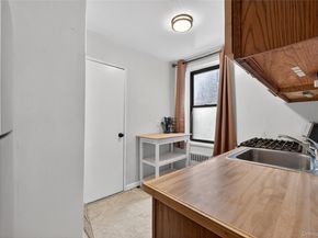 8385 116th Street 4L, Kew Gardens NY 11418