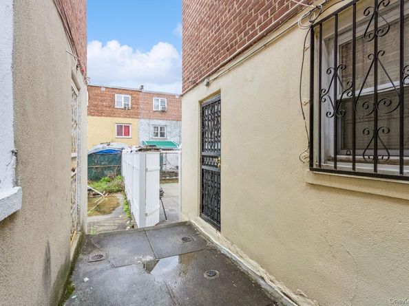 4121 Grace Avenue, Bronx NY 10466