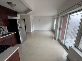 71-66 Parsons Boulevard 3C, Fresh Meadows NY 11365