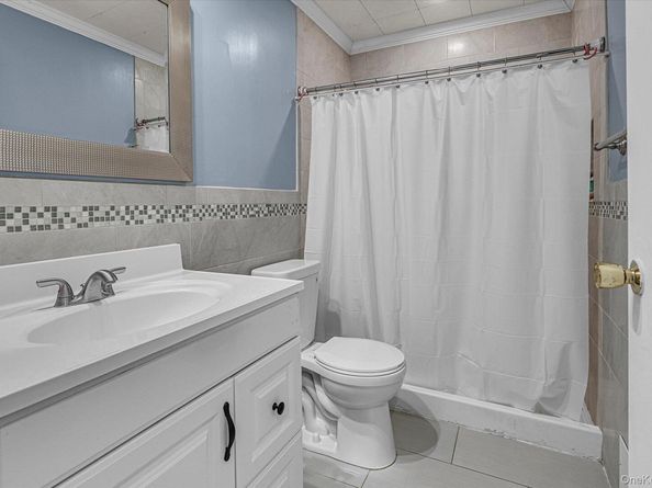 149 Osceola Avenue, Deer Park NY 11729