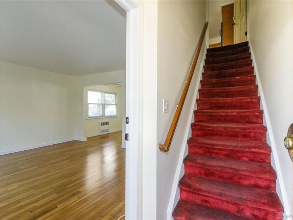 22114 Fairbury Avenue, Queens Village NY 11428