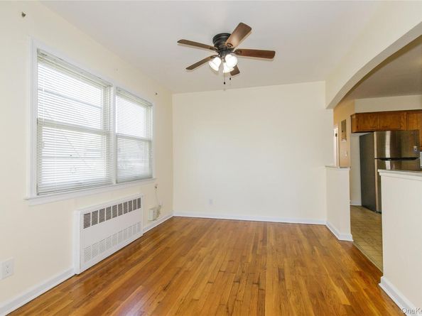 22114 Fairbury Avenue, Queens Village NY 11428