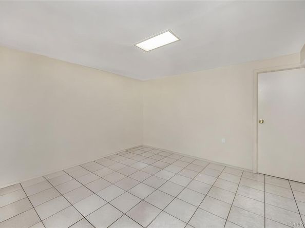 76-27 175 Street, Fresh Meadows NY 11366