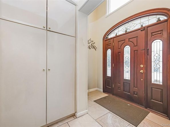 76-27 175 Street, Fresh Meadows NY 11366