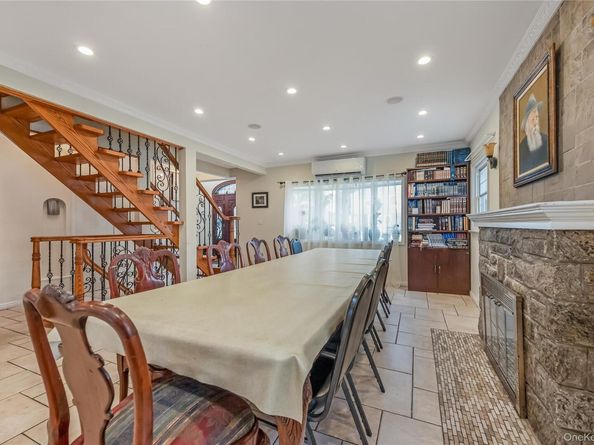76-27 175 Street, Fresh Meadows NY 11366