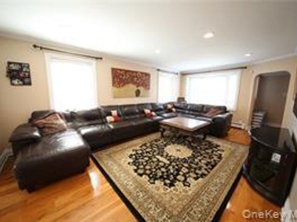 2032 Hobart Avenue, Bronx NY 10461