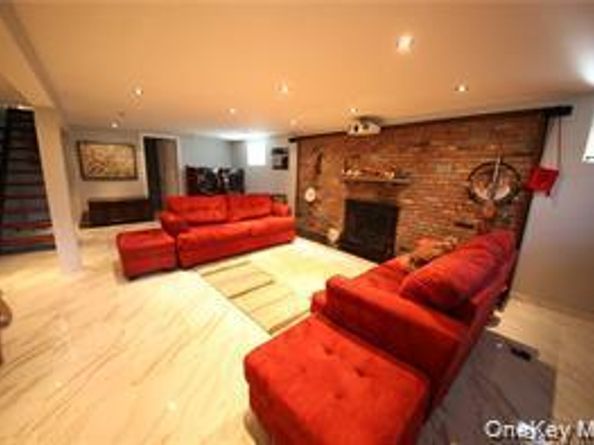 2032 Hobart Avenue, Bronx NY 10461