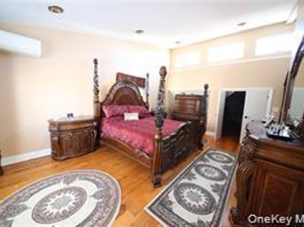 2032 Hobart Avenue, Bronx NY 10461