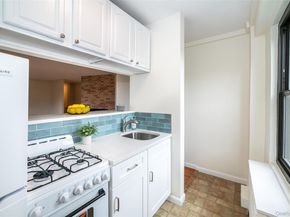 180 Pearsall Drive 6F, Mount Vernon NY 10552