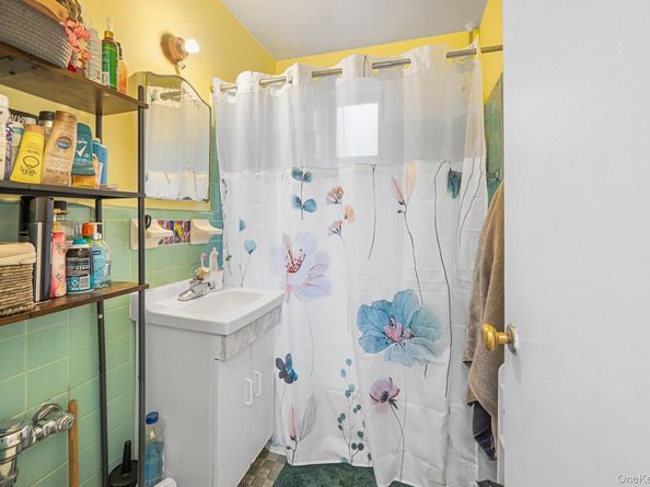 83-55 Woodhaven Boulevard 1A, Woodhaven NY 11421