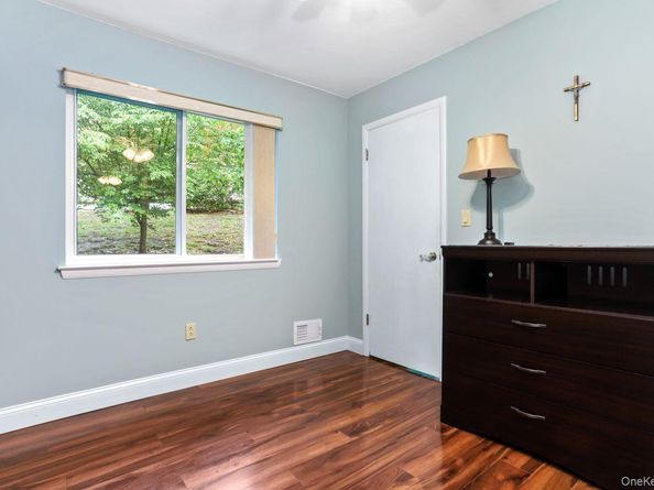 141 Flintlock Way B, Yorktown Heights NY 10598