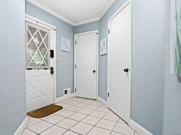 141 Flintlock Way B, Yorktown Heights NY 10598