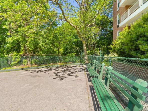 66-10 Thornton Place 2F, Rego Park NY 11374