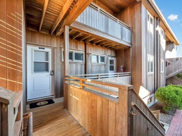 2004 Montauk Highway 2011, Amagansett NY 11930