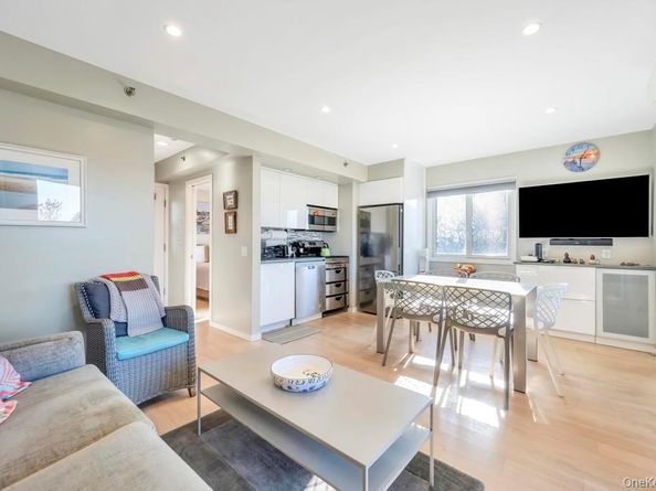 2004 Montauk Highway 2011, Amagansett NY 11930