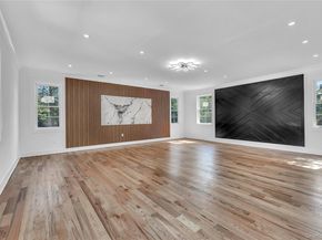 1130 Carlls Straight Path, Dix Hills NY 11746