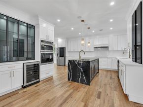 1130 Carlls Straight Path, Dix Hills NY 11746