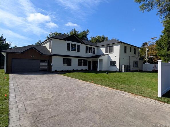 1130 Carlls Straight Path, Dix Hills NY 11746