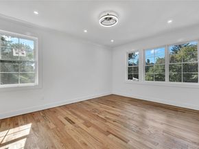 1130 Carlls Straight Path, Dix Hills NY 11746