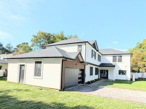 1130 Carlls Straight Path, Dix Hills NY 11746