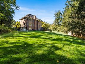2 Heathcote Drive, Chappaqua NY 10549