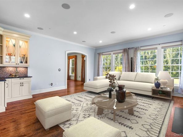 2 Heathcote Drive, Chappaqua NY 10549