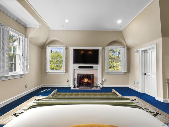 2 Heathcote Drive, Chappaqua NY 10549