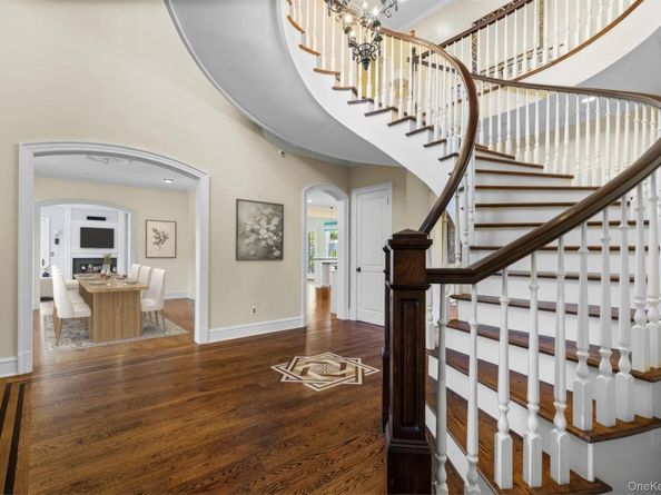 2 Heathcote Drive, Chappaqua NY 10549