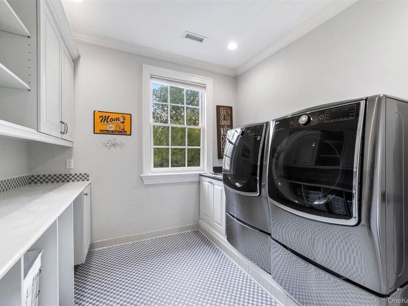 2 Heathcote Drive, Chappaqua NY 10549