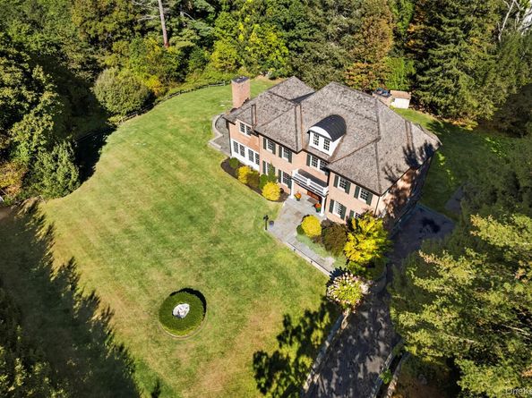 2 Heathcote Drive, Chappaqua NY 10549