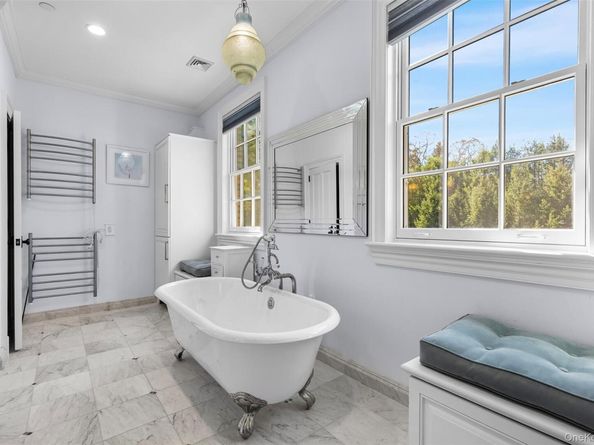 2 Heathcote Drive, Chappaqua NY 10549