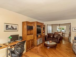 90 Jackson Road, Valley Stream NY 11581