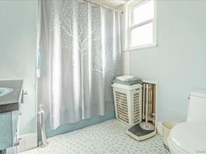 90 Jackson Road, Valley Stream NY 11581