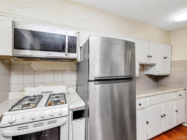 49-12 69th Street, Woodside NY 11377