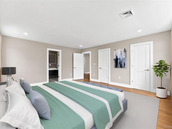 311 Lyon Street, Valley Stream NY 11580