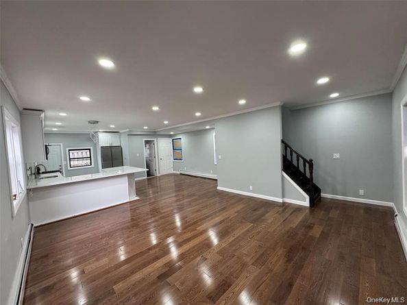 152 Evans Avenue, Freeport NY 11520