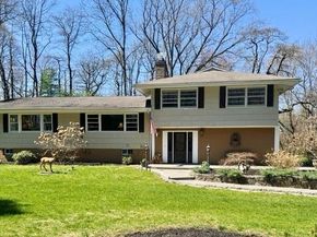 55 Hoags Cross Road, Ossining NY 10562