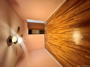 1047 E 217th Street, Bronx NY 10469