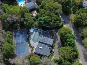9 Peacock Path, East Quogue NY 11942