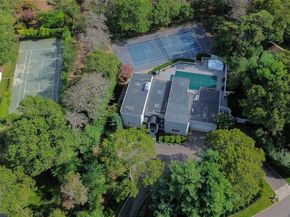 9 Peacock Path, East Quogue NY 11942
