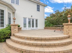 10 Rolling Meadow Lane, Northport NY 11768