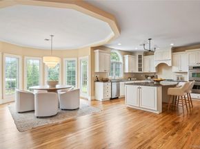 10 Rolling Meadow Lane, Northport NY 11768
