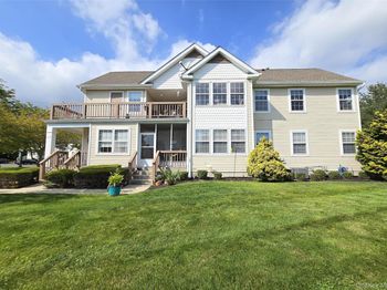 105 Commodore Circle