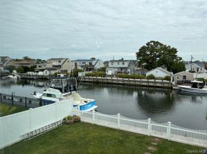 65 Jefferson Place, Massapequa NY 11758