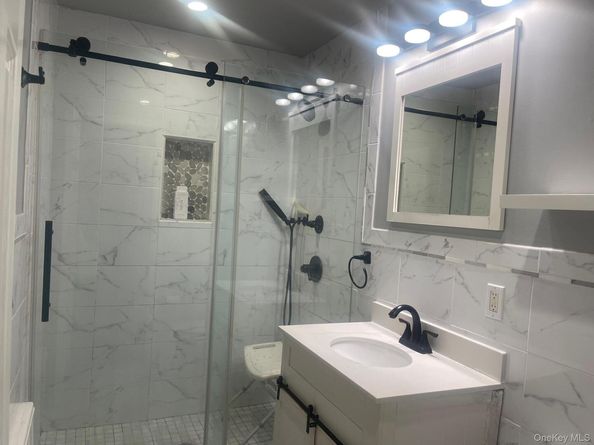 147 Chase Avenue, Yonkers NY 10703