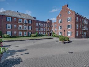 1815 Palmer Avenue 2V, Larchmont NY 10538