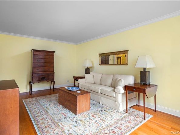 1815 Palmer Avenue 2V, Larchmont NY 10538