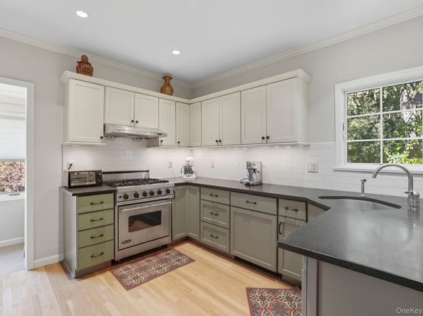 122 Harriman Road, Mount Kisco NY 10549