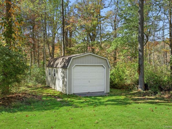 122 Harriman Road, Mount Kisco NY 10549